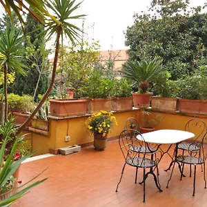 Onofrio Flat , Rome Italie