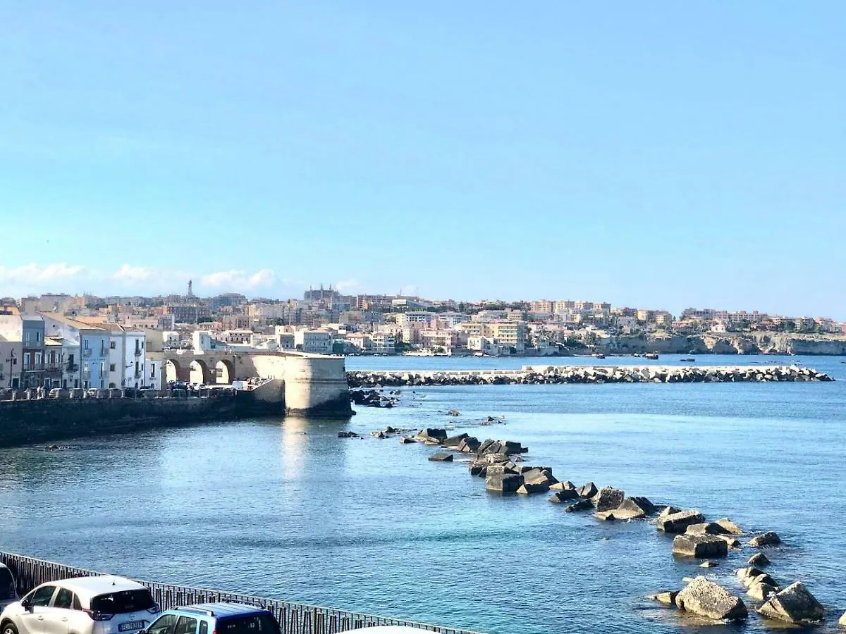Nettuno Suite Syracuse